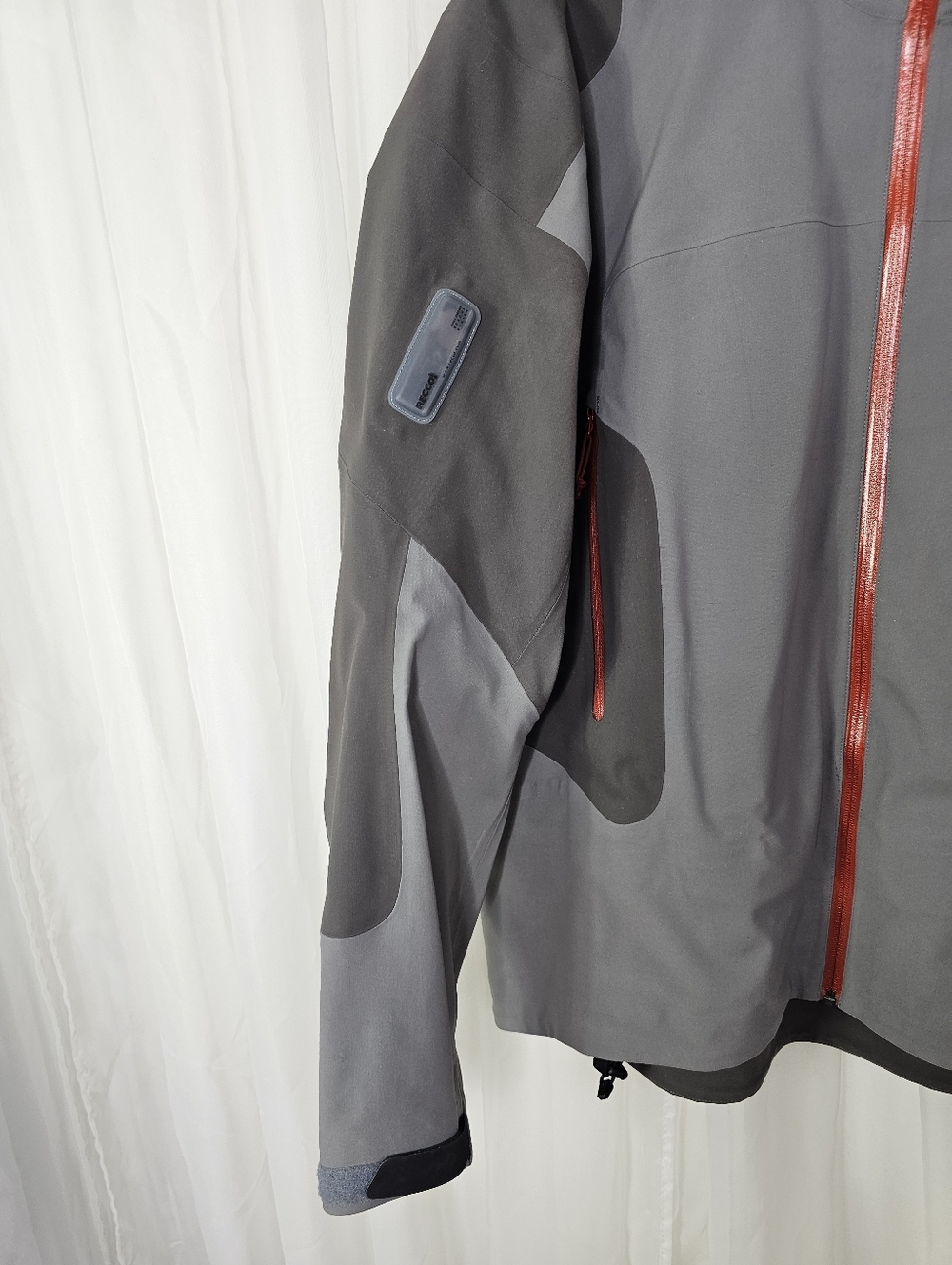 Vintage Arcteryx Stingray GoreTex Recco Jacket Gray Gunmetal Saltilo Men's Large - Picture 9 of 14